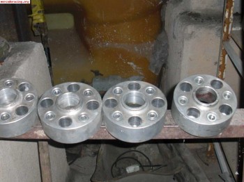 Vendo separadores opel 4 tornillos