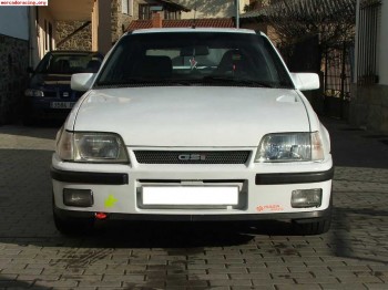 Vendo defensas aletas capo faros,etc de kadett gsi despiece!