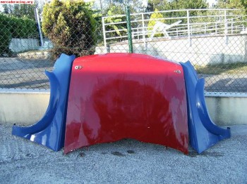 Se vende capot y aletas en fibra de zx supercopa.