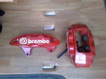 Pinzas brembo 4 pistones de jaguar s-type r