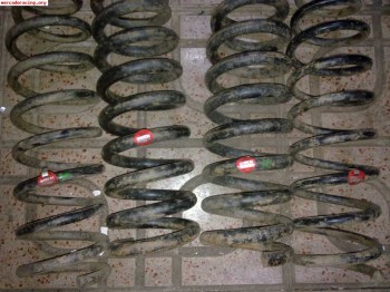 Se vende kit de suspension  8 suzuki vitara v6