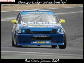 Ax de carreras sin motor ni cambio