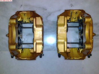 Pinzas delanteras nissan 350z brembo 4 pistones