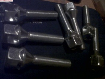 Compro tornillos de 70 mm de largo