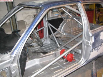 Se vende carroceruia de 106 rallye completa