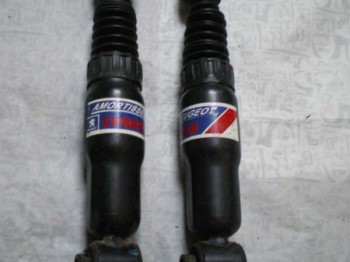 Vendo amortiguadores traseros pts gr n saxo, 106, ax..