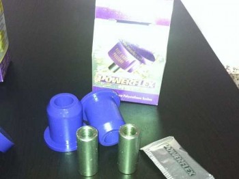 Silentblocks delanteros powerflex para saxo/106