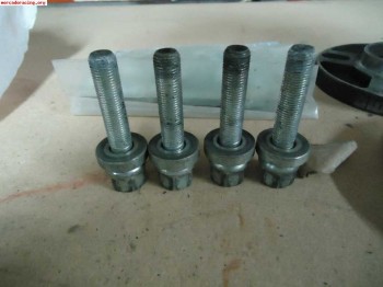 Separadores 16 mm. 4 ajujeros