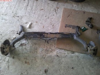 Puente trasero clio 16v
