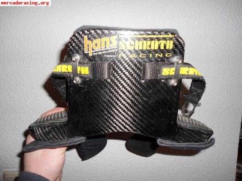 Hans de carbono y casco