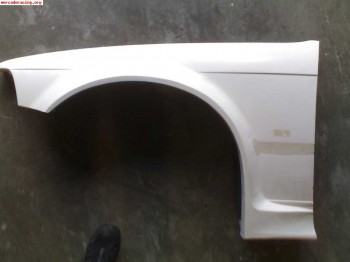 Aletas delanteras de fibra para bmw e36 compact y berlina.