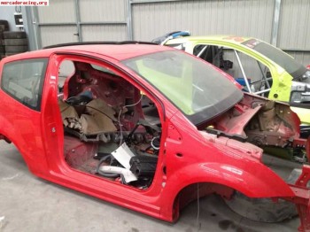 Carroceria de c2 perfecta para preparar. (sin usar) y mas ma