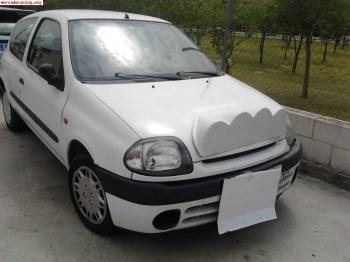 Parrilla faros clio sport 1