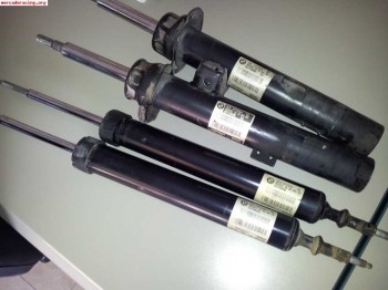 Se vende suspensiones de origen para serie 1 e87  120d 177cv