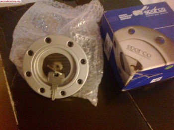Se vende tapon de gasolina sparco 