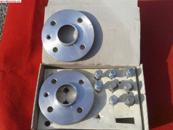 Vendo 2 separadores 4x100 mas tornilleria