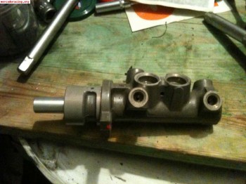 Se vende bomba de 23 para saxo , 106 o ax