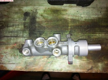 Se vende o se cambia bomba de freno de 23 de psa