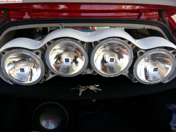 Parrilla de faros de xenon con faros hella 