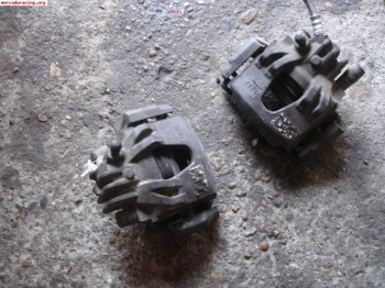 Se venden pinzas saxo 16v y bomba freno