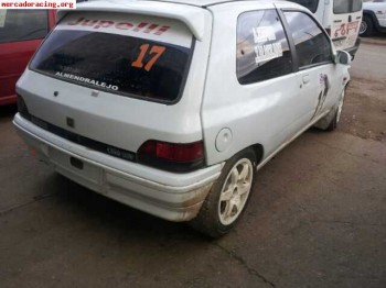 Vendo carroceria de clio 16 valvulas
