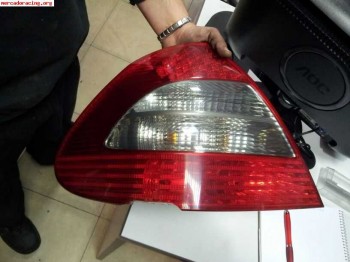 Piloto trasero mercedes e320