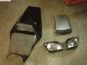 Se vende/cambia piezas r1 2003