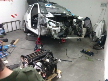 Se vende carroceria peugeot 206 gti