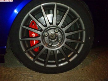 Se venden frenos de 4 pistones.