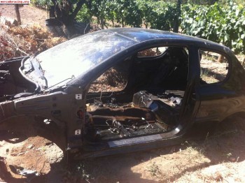Carroceria peugeot 206 limpia 
