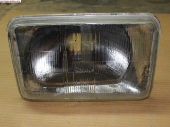 Vendo dos faros cuadrados derechos de simca 1000