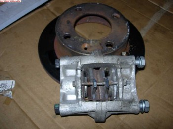 Pinzas de freno y discos.