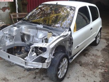 Carroceria clio sport documentada