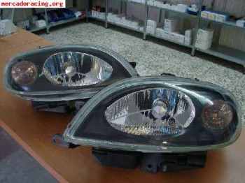 Faros delanteros saxo fondo negro