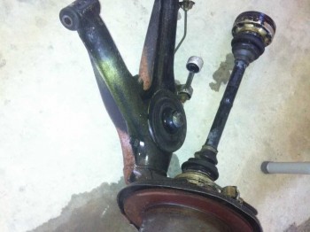 Se venden varias piezas bmw 325 i e-30