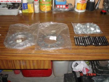 Esparragos tuercas planas y separadores