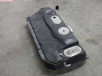 Se vende deposito combustible carbono de 306 maxi-ex oficial