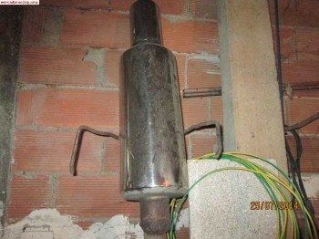 Vendo escape  manug super sprit