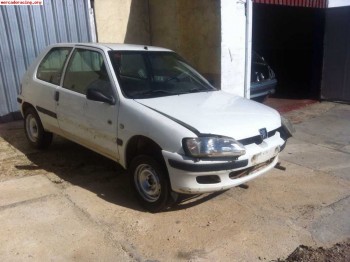 Vendo carrocería peugeot 106
