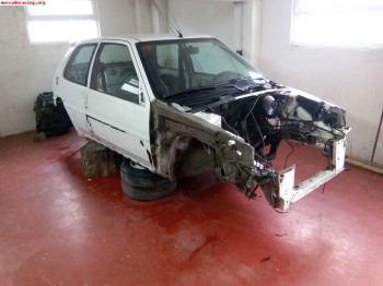 Se vende carroceria de saxo vts documentada
