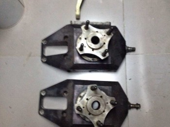 Vendo manguetas de 106 maxi kit car