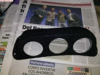 Vendo reposapies para saxo,106,consola y campana.