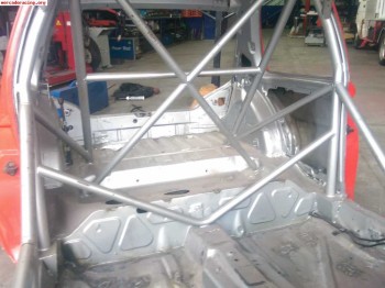 Se vende carroceria 106 con barras