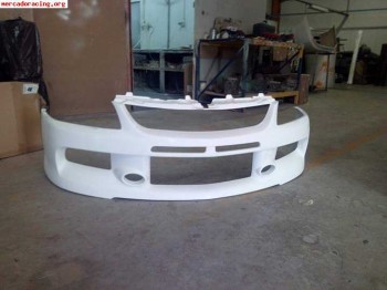 Se vende piezas en fibra mitsubishi evo 6 789