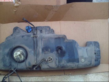 Vendo deposito gasolina clio sport fase i con bomba.