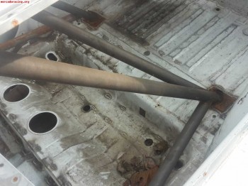 Urge! carroceria saxo con barras