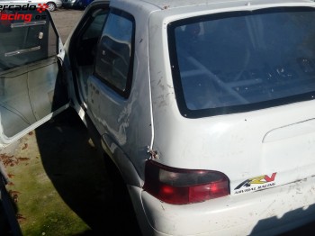 Carrocería de saxo con barrras