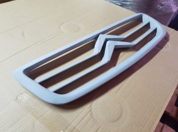 Calandra y entradas de defensa c2 gt