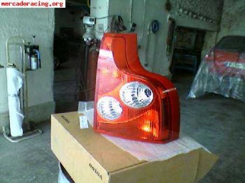 Vendo piloto trasero volvo xc90 usado