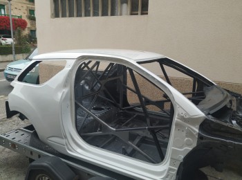 Carroceria ds3 r3t muy buen estado, recien pintada